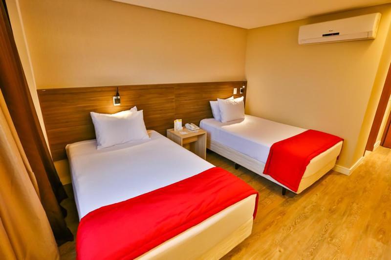 Crystal Plaza Hotel Anápolis Esterno foto