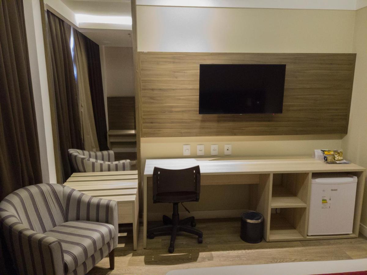 Crystal Plaza Hotel Anápolis Esterno foto