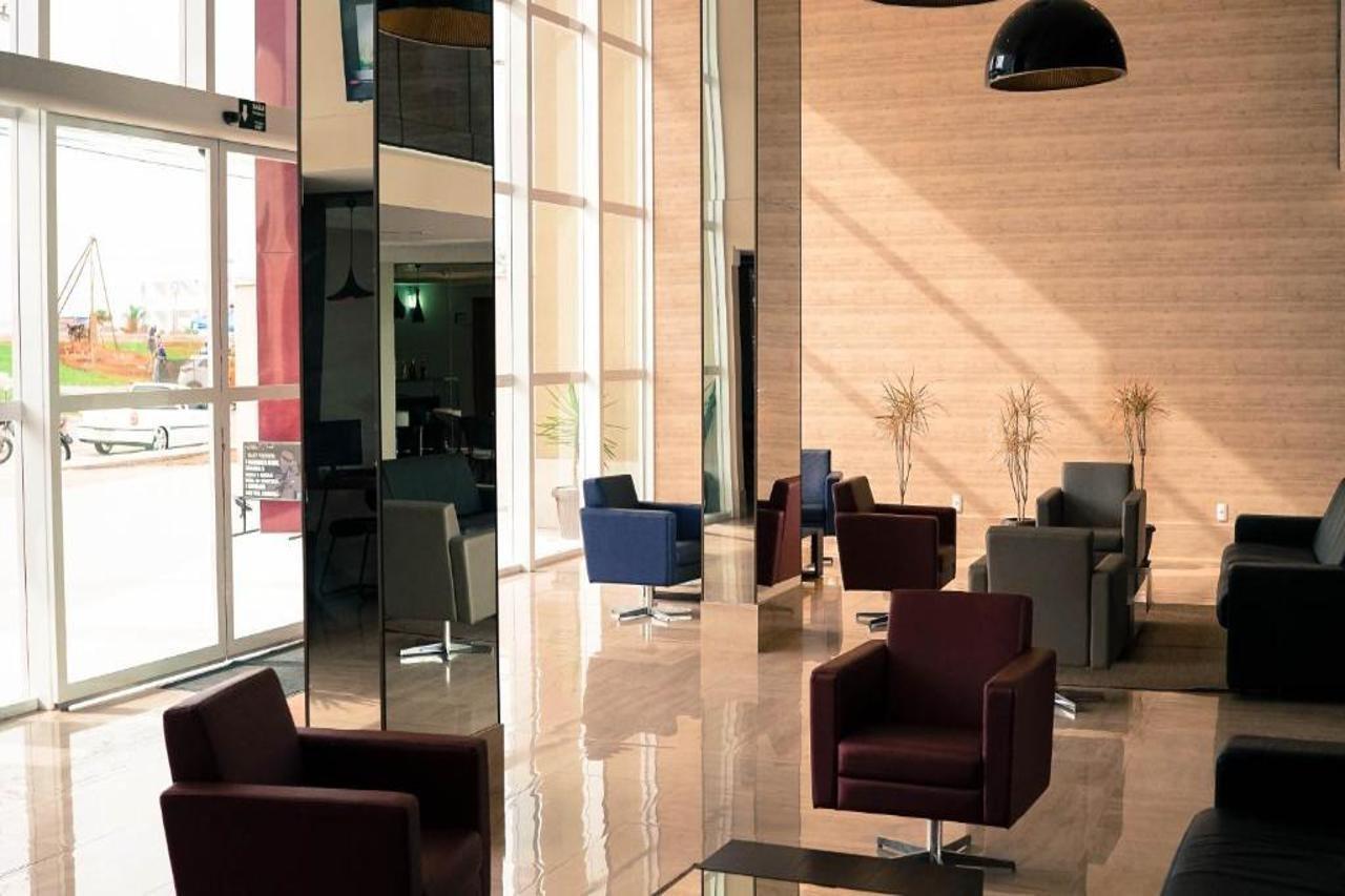 Crystal Plaza Hotel Anápolis Esterno foto