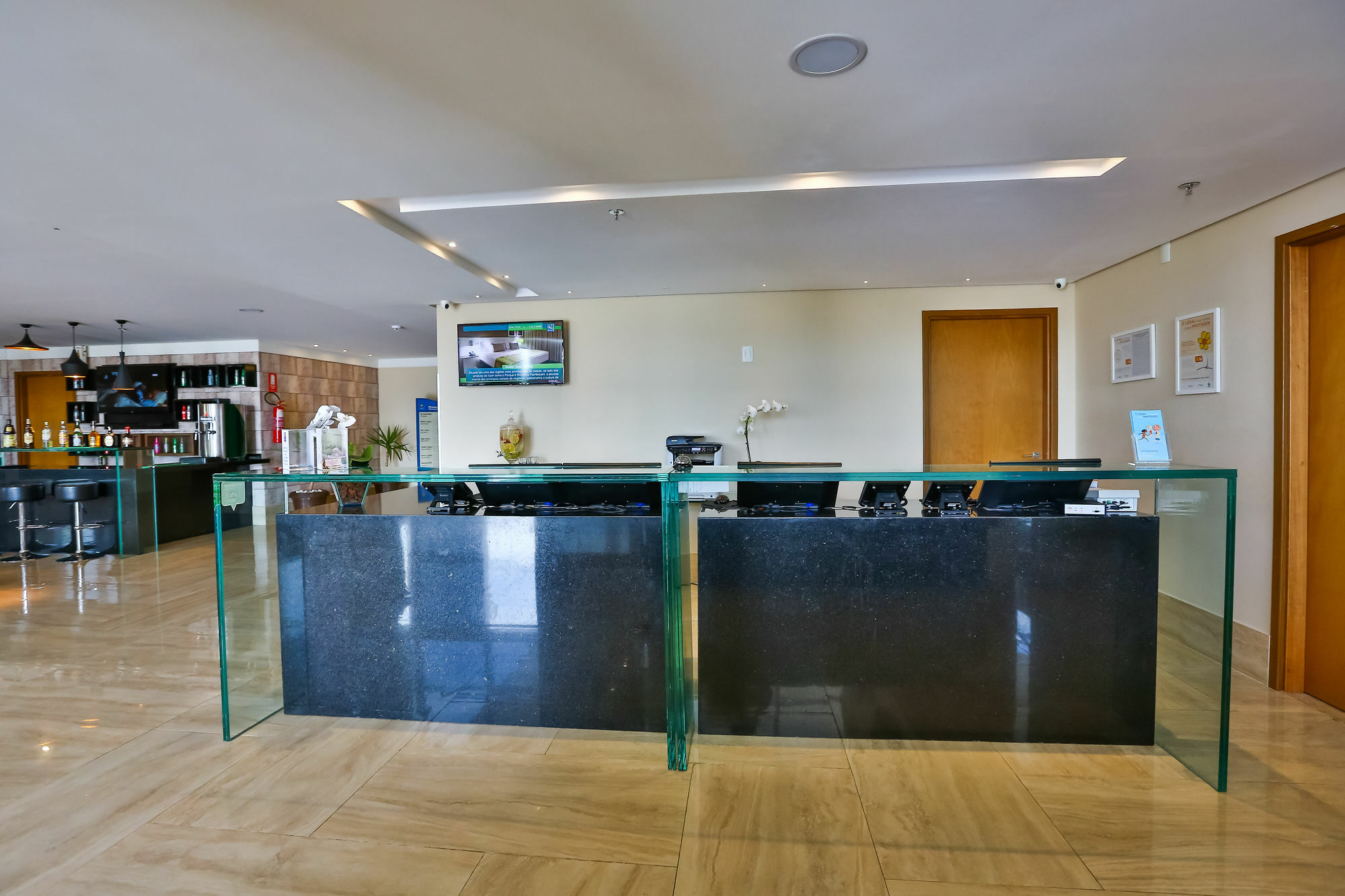 Crystal Plaza Hotel Anápolis Esterno foto